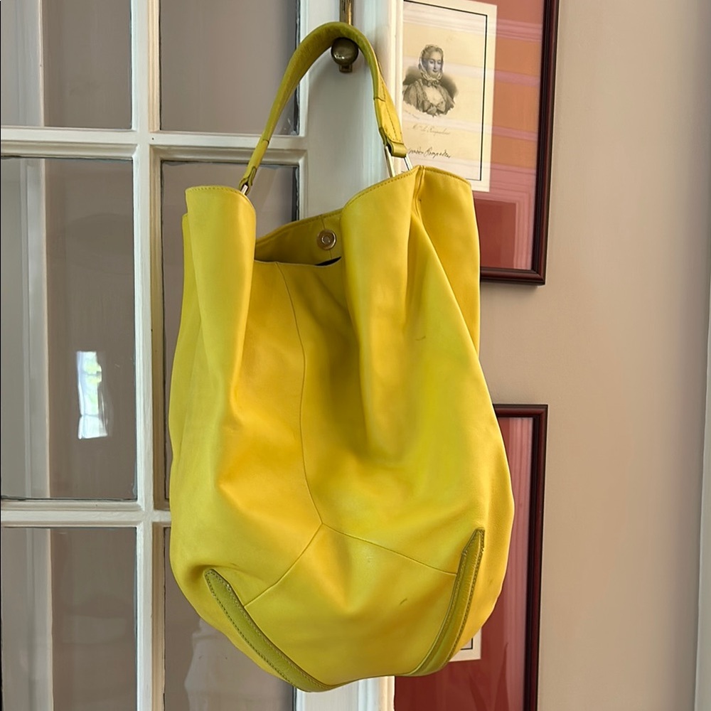 Yellow Pour La Victoire Leather Tote Bag